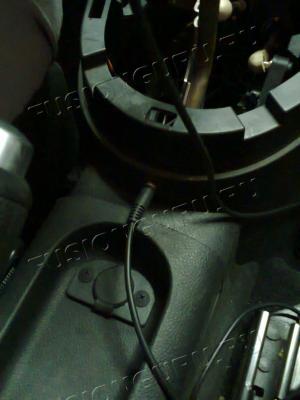  AUX